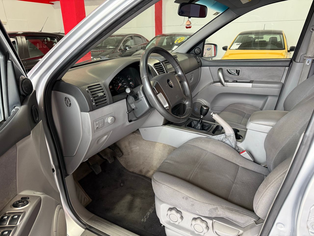 Kia Sorento 2.5 CRDI EX1 - Foto 16