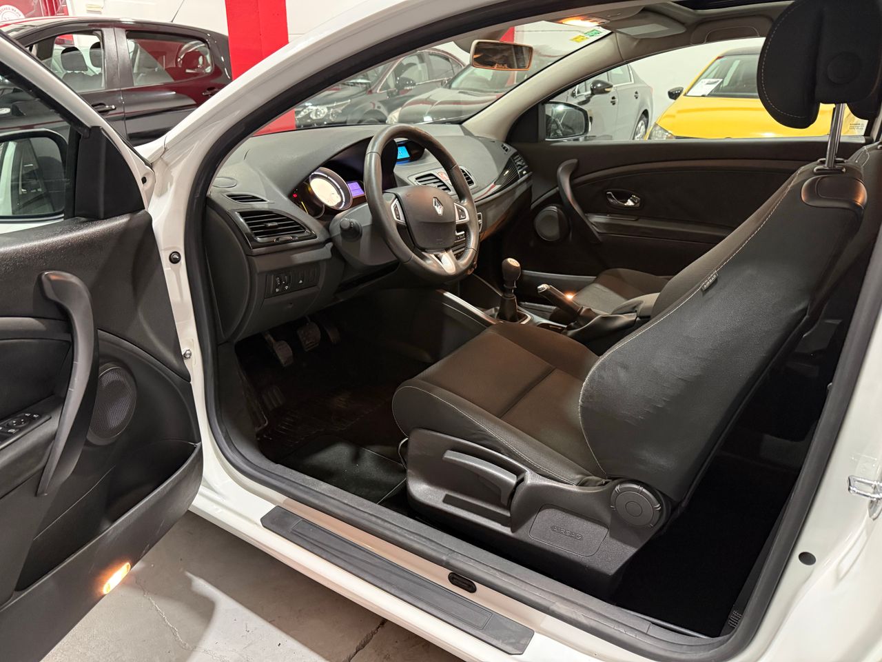 Renault Megane Mégane Coupé Dynamique dCi 110 CV eco2 - Foto 14