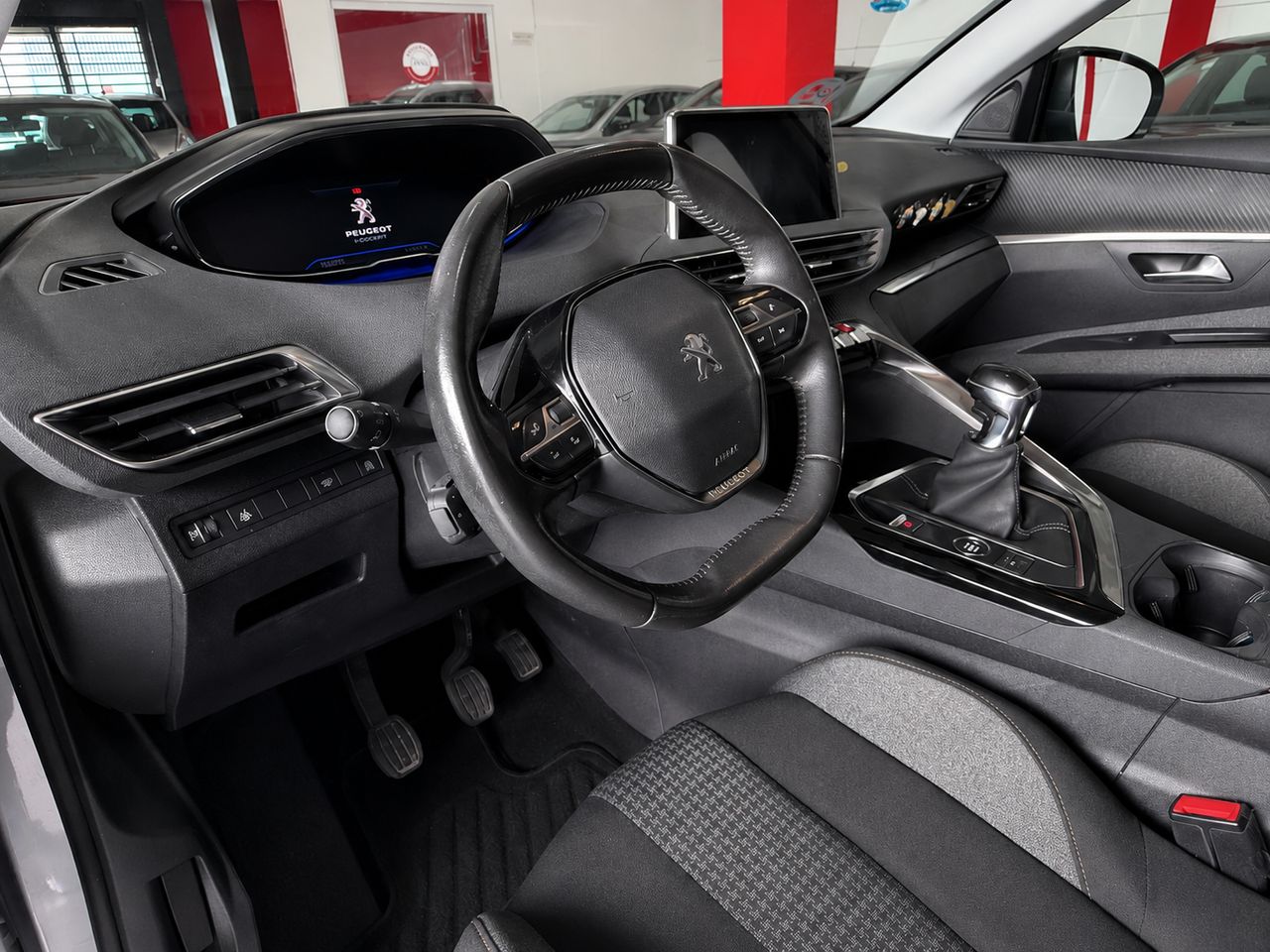 Peugeot 5008 Allure BlueHDi 130 S&S - Foto 12