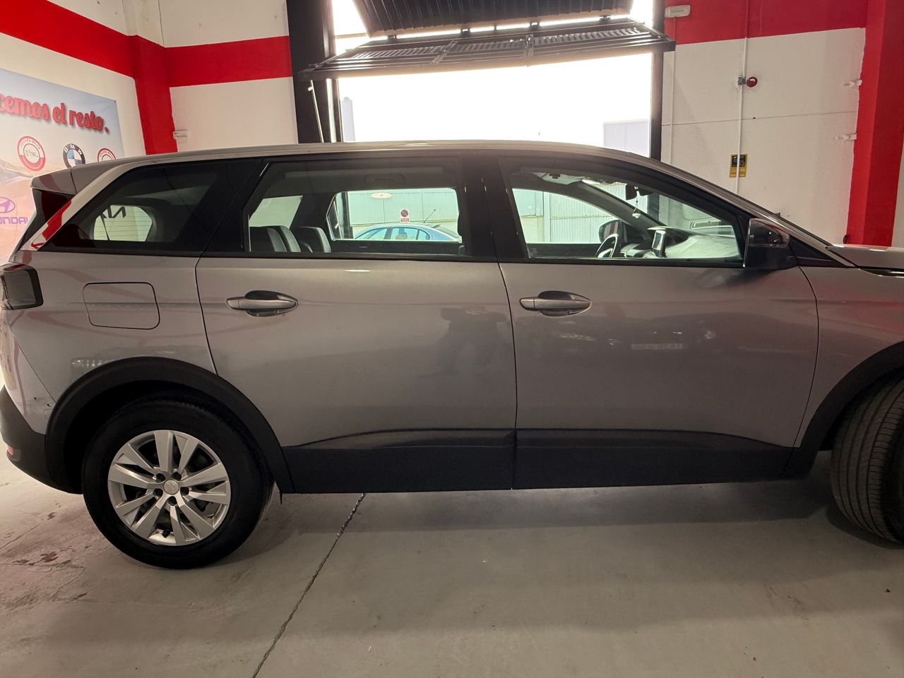 Peugeot 5008 Allure BlueHDi 130 S&S - Foto 6