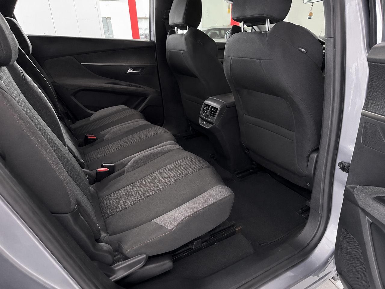 Peugeot 5008 Allure BlueHDi 130 S&S - Foto 18