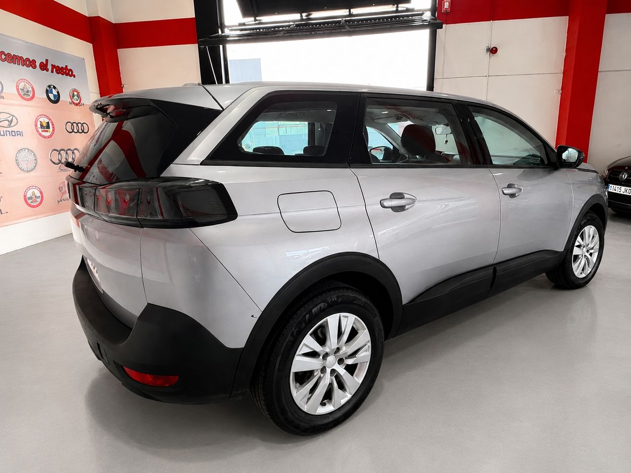 Peugeot 5008 Allure BlueHDi 130 S&S - Foto 6