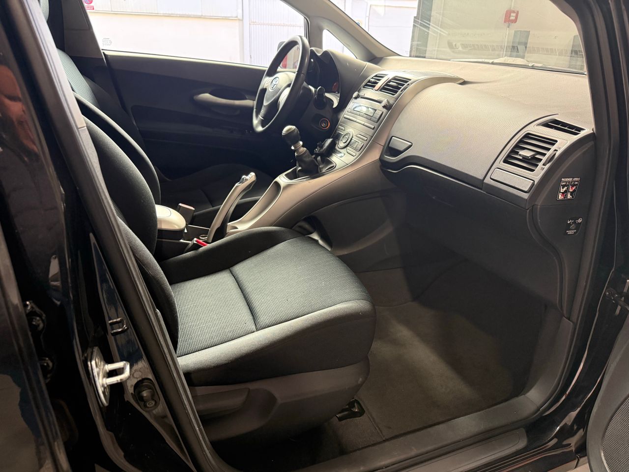 Toyota Auris 5p 1.33 VVT-i Active - Foto 15