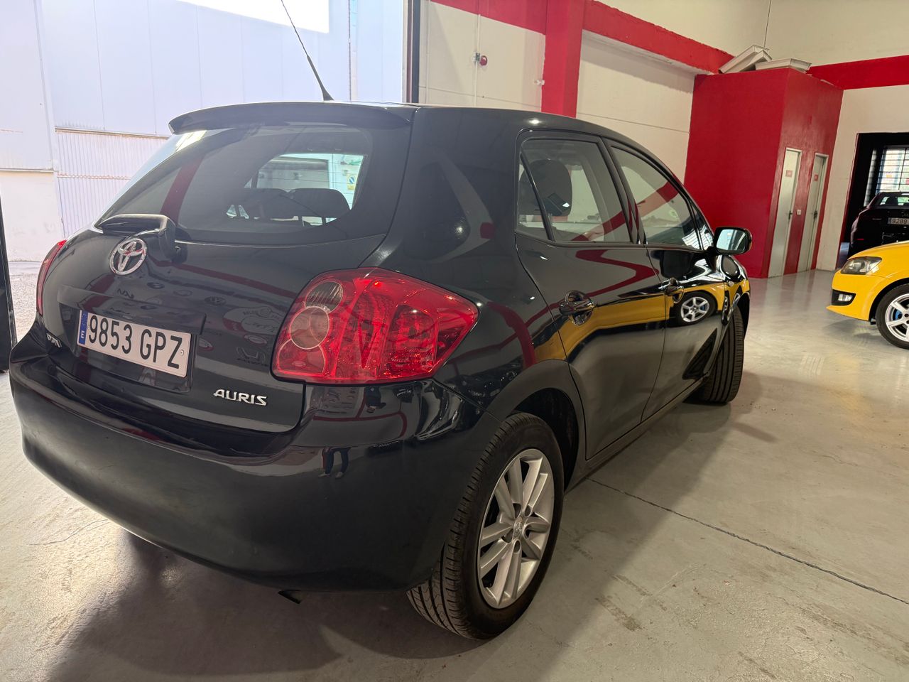 Toyota Auris 5p 1.33 VVT-i Active - Foto 7