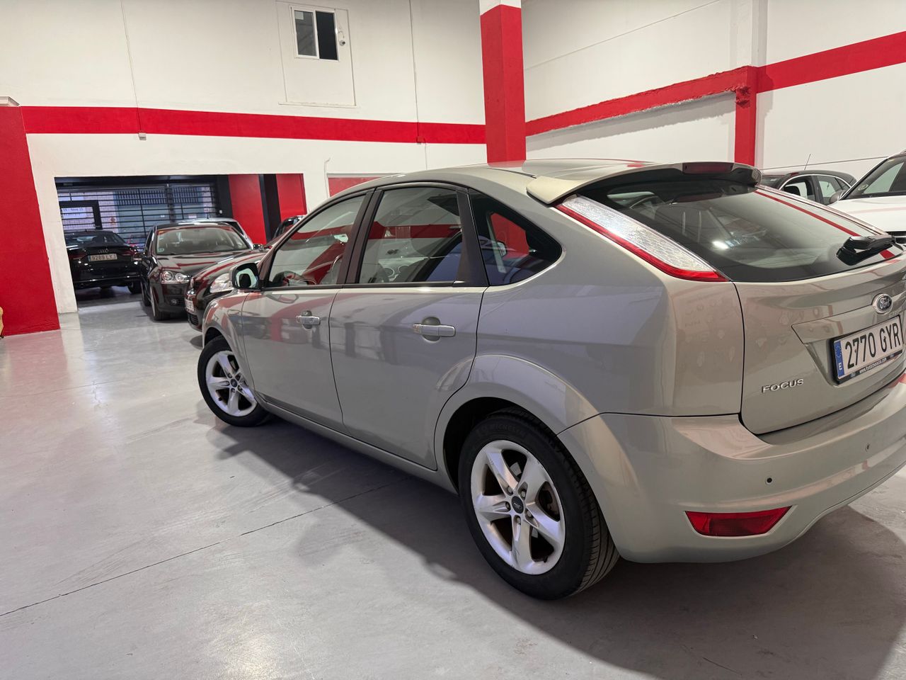 Ford Focus Berlina Trend 1.6 Ti-VCT - Foto 7