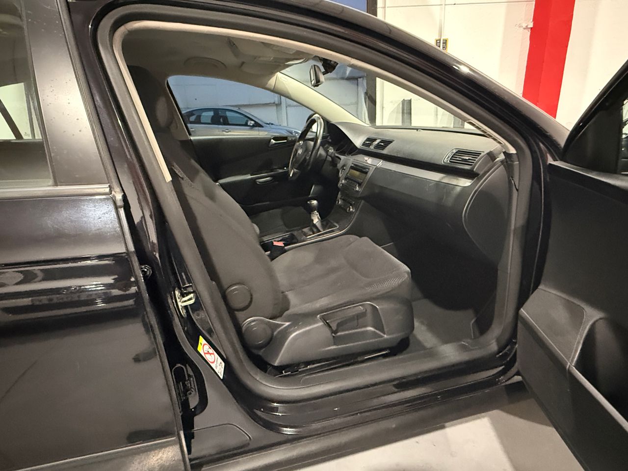 Volkswagen Passat Edition Plus 2.0 TDI CR 110 CV DPF - Foto 13