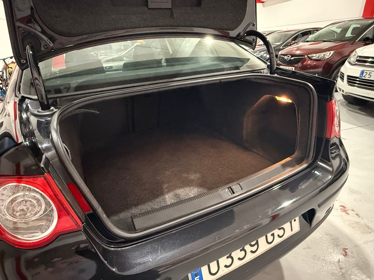 Volkswagen Passat Edition Plus 2.0 TDI CR 110 CV DPF - Foto 12