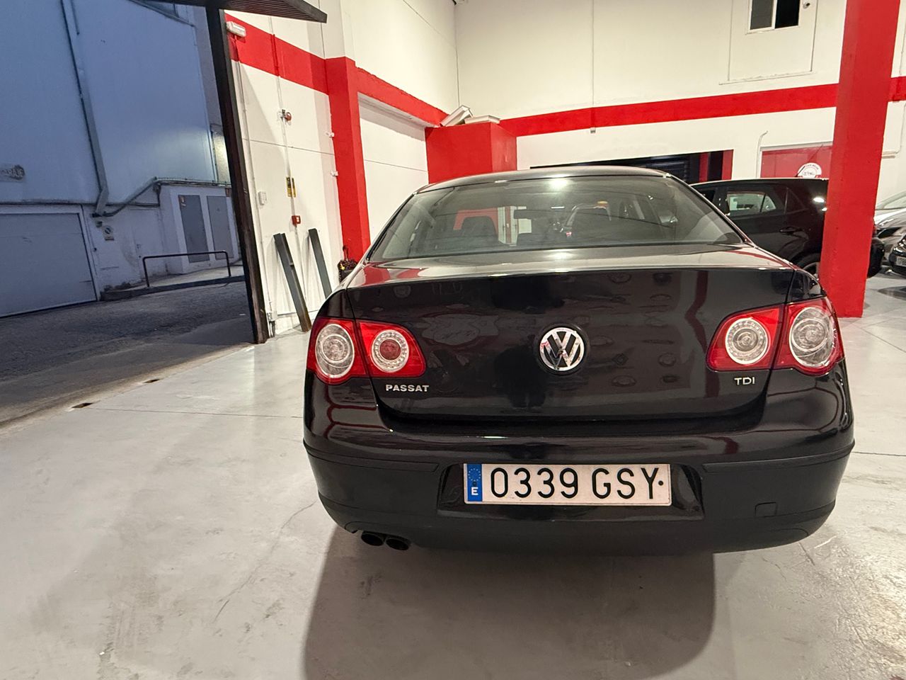Volkswagen Passat Edition Plus 2.0 TDI CR 110 CV DPF - Foto 8