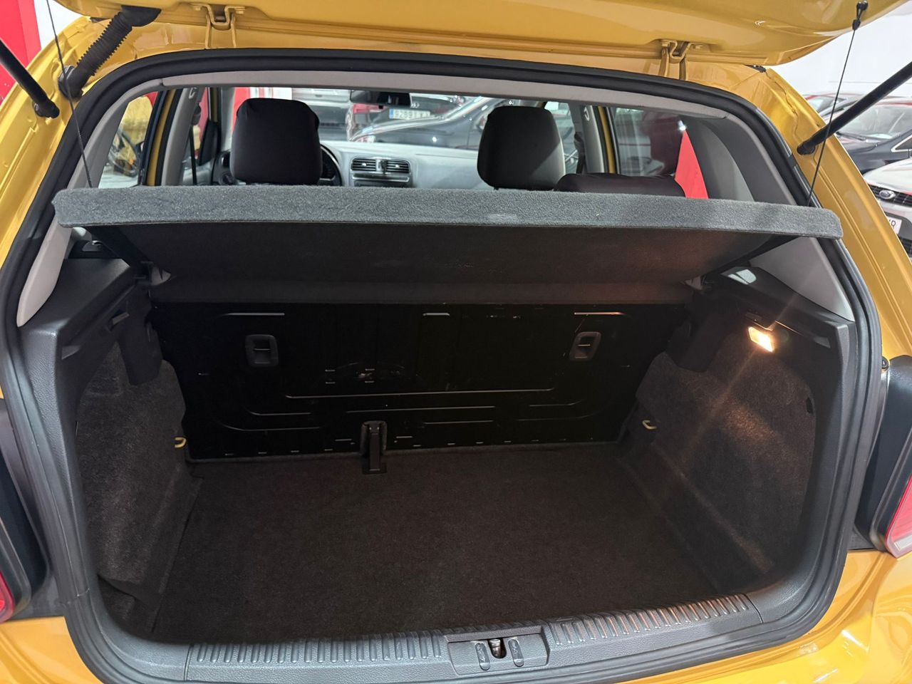 Volkswagen Polo 5p Advance 1.6 TDI 90 CV - Foto 10