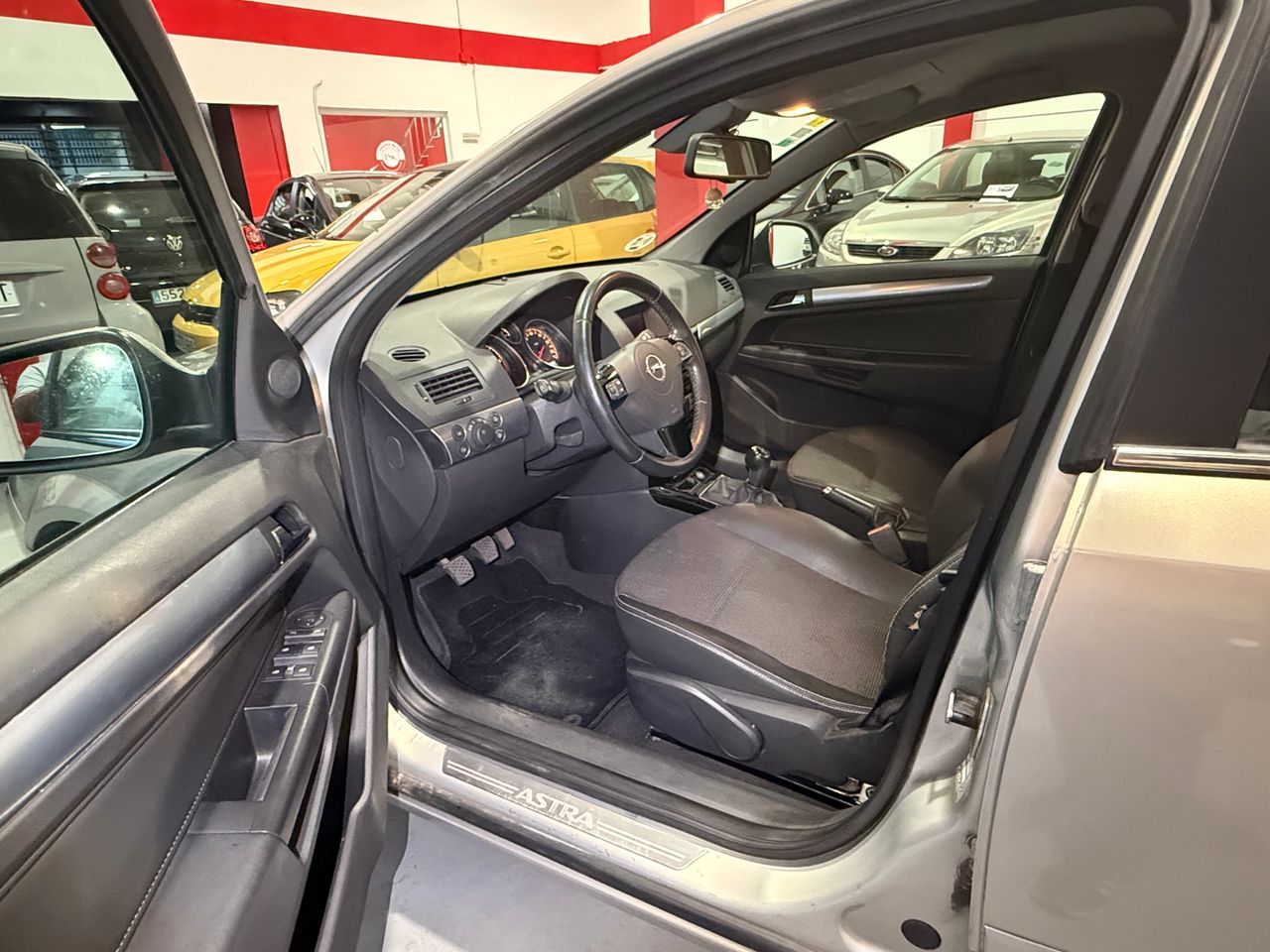 Opel Astra Sedan Edition 1.7 CDTi 110 CV - Foto 12