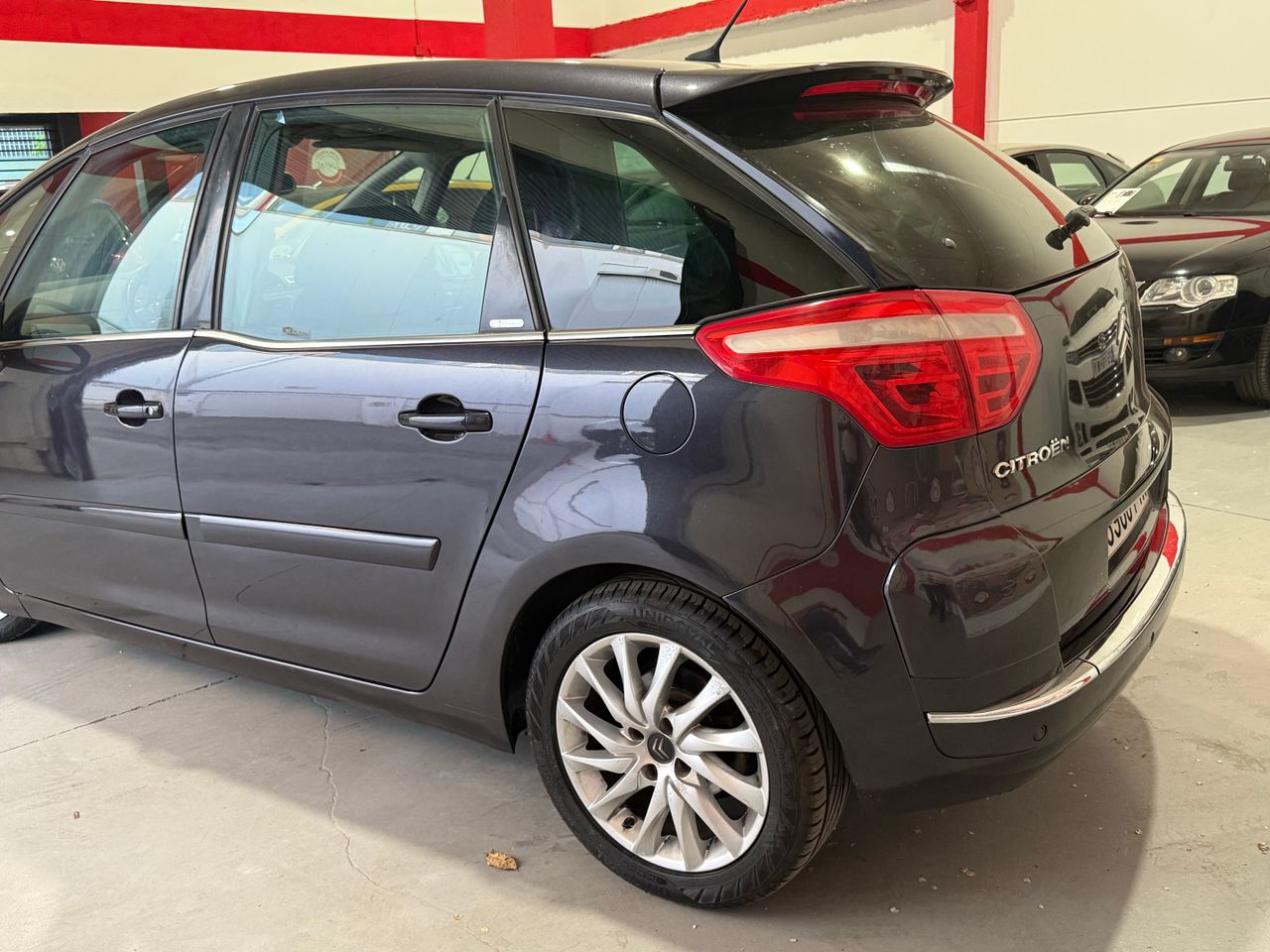Citroën C4 Picasso HDi 110 FAP Exclusive - Foto 9