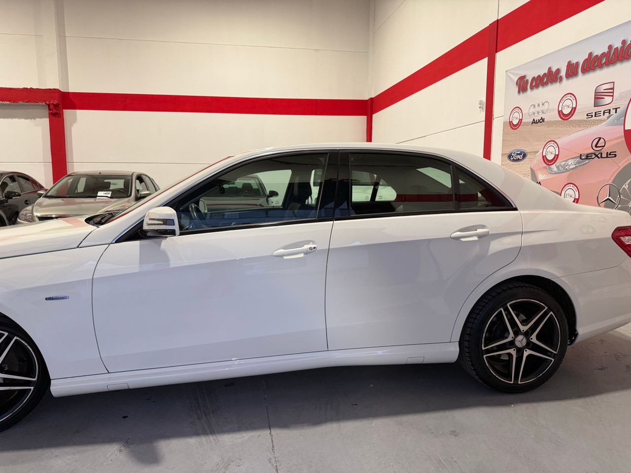 Mercedes Clase E E 350 CDI BlueEFFICIENCY Berlina - Foto 3