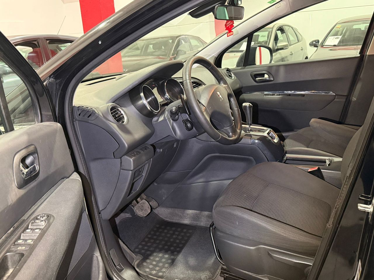 Peugeot 5008 Active 1.6 e-HDi 115 CMP Blue Lion 7 plazas - Foto 13