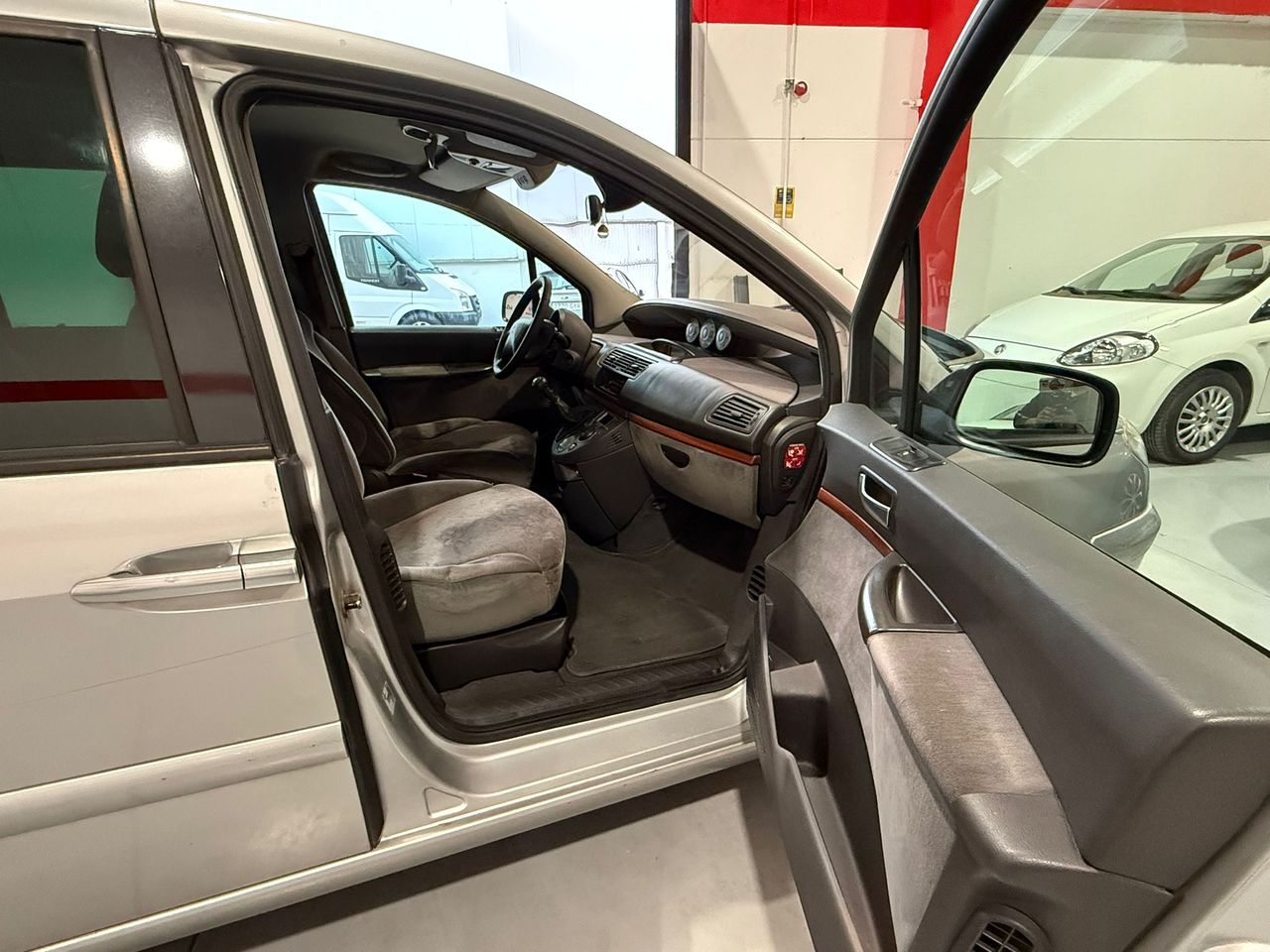 Citroën C8 2.2i 16v Premier - Foto 15