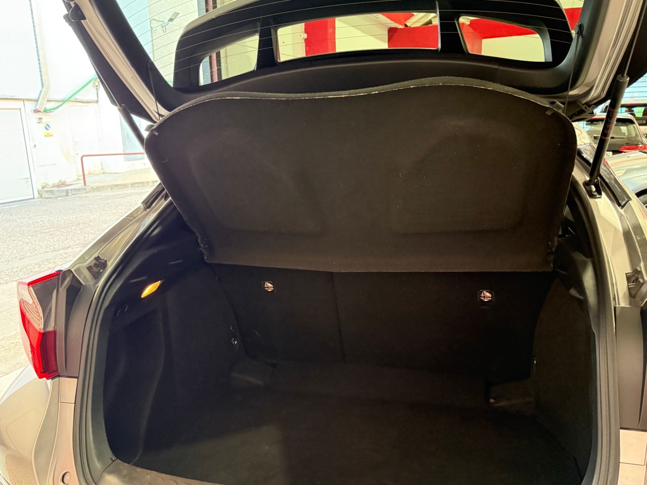 Toyota C-HR 125H Advance - Foto 12