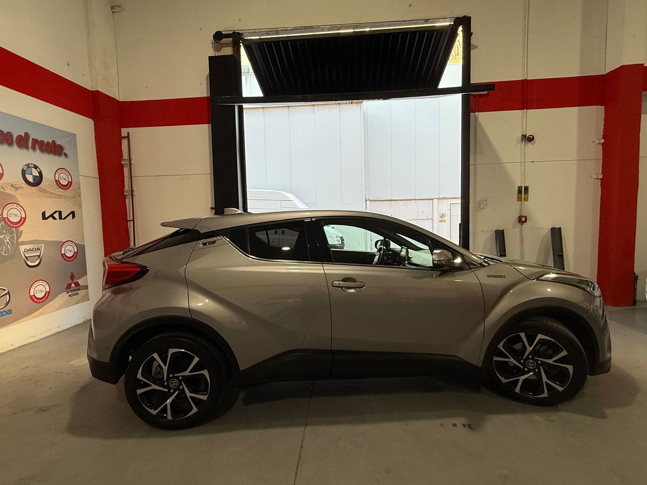 Toyota C-HR 125H Advance - Foto 4