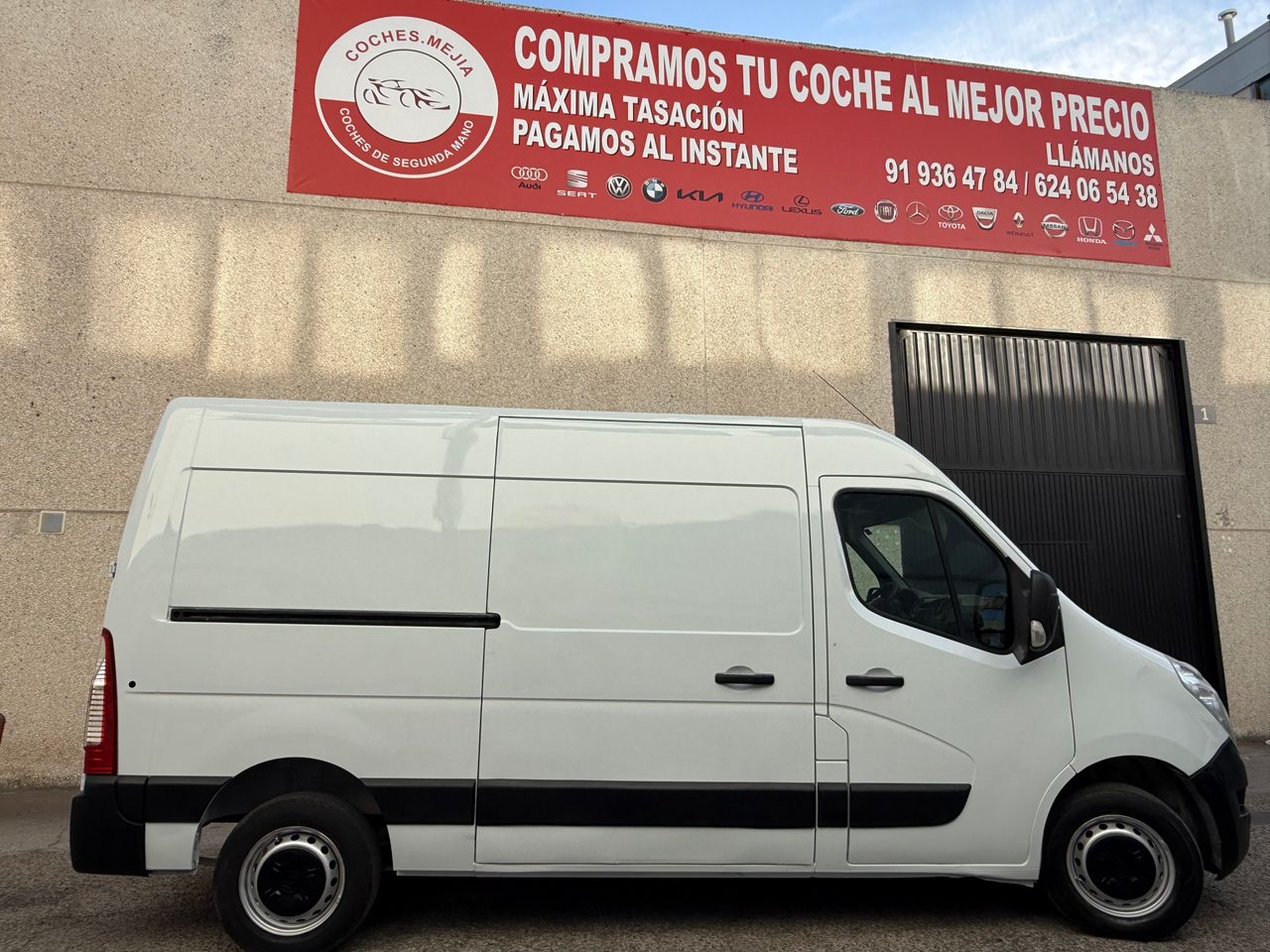 Renault Master III Furgón L3H2 2.3 dCi 136 CV - Foto 4