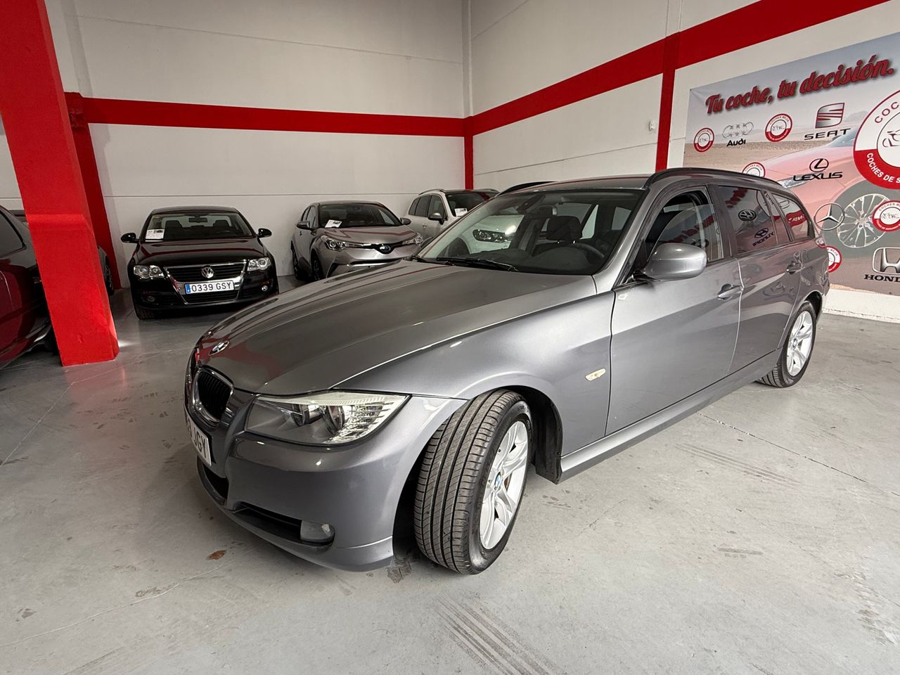 BMW Serie 3 318d Touring - Foto 10