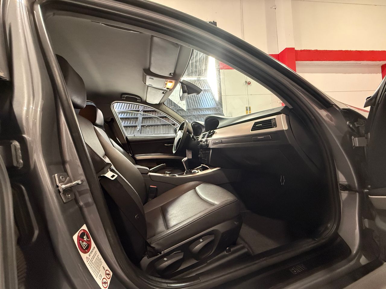BMW Serie 3 318d Touring - Foto 17