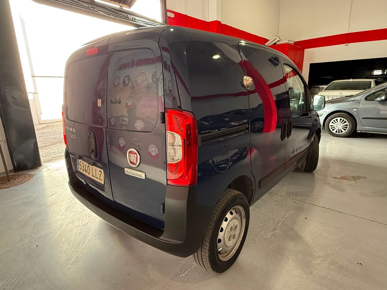 Fiat Fiorino Fiorino Combi Base 1.4 Natural Power 70 CV - Foto 9