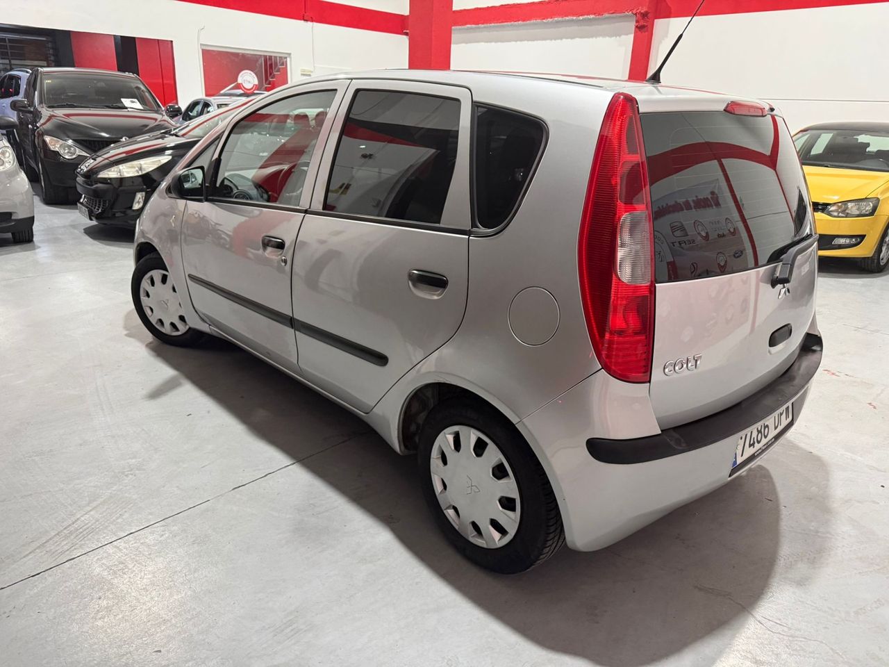 Mitsubishi Colt 1.1 12v Inform - Foto 9