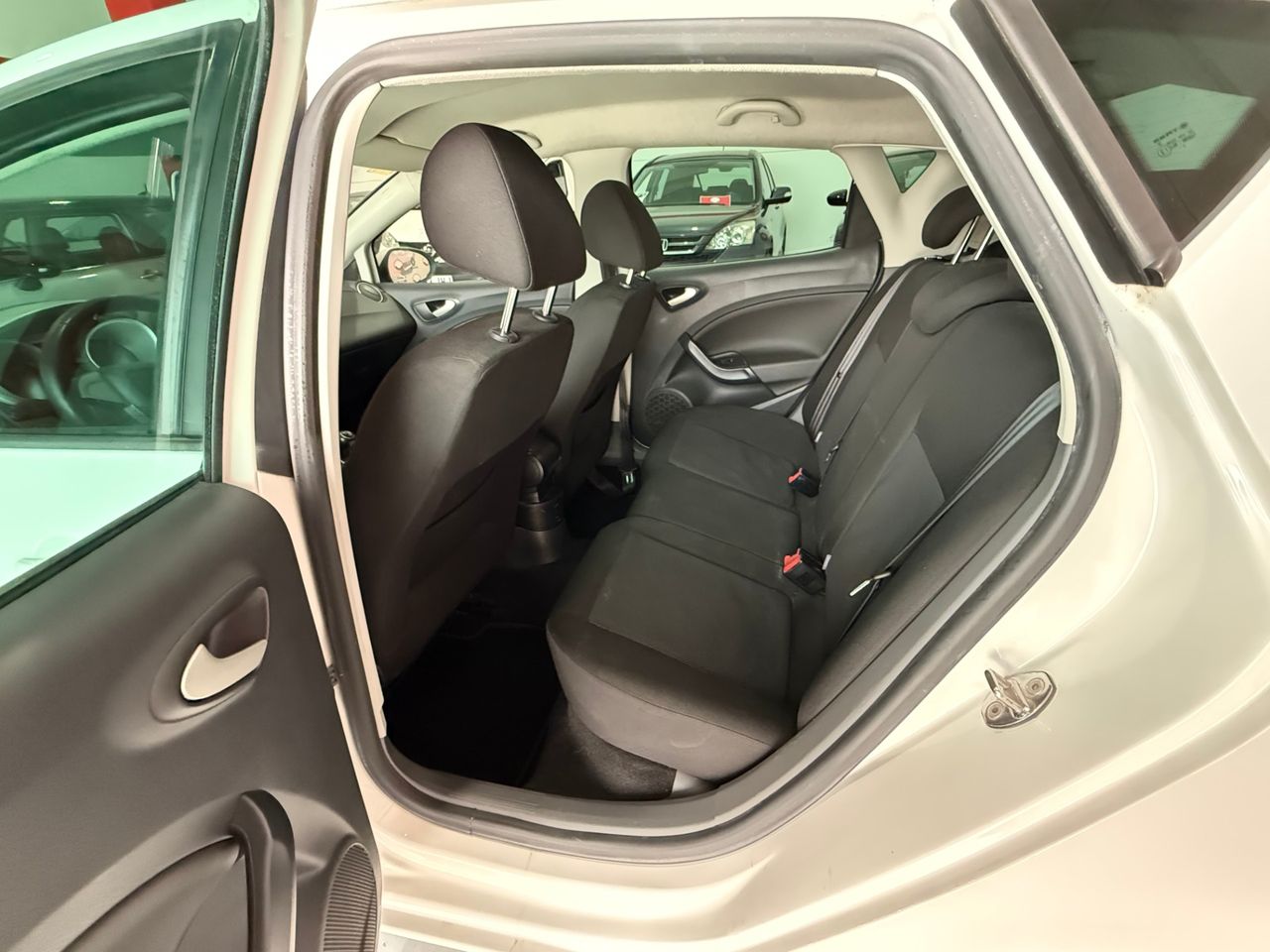 Seat Ibiza 5p 1.9 TDI 105 CV Sport DPF - Foto 11