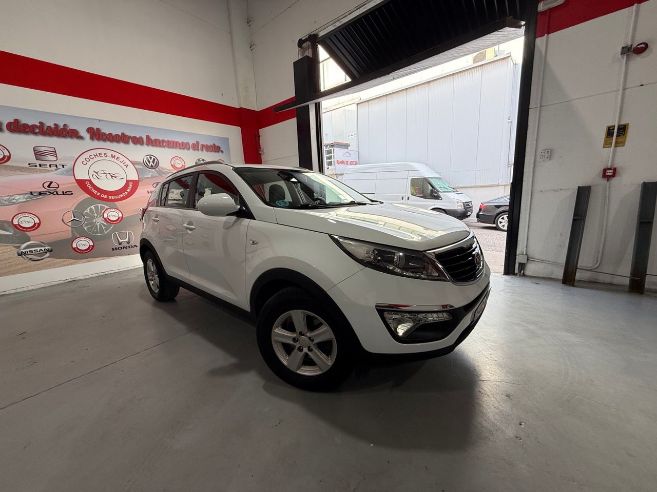 Kia Sportage 1.6 GDi 135 CV Basic 4x2 KIA SPORTAGE 1.6 GDI 135 CV 4X2 - Foto 4