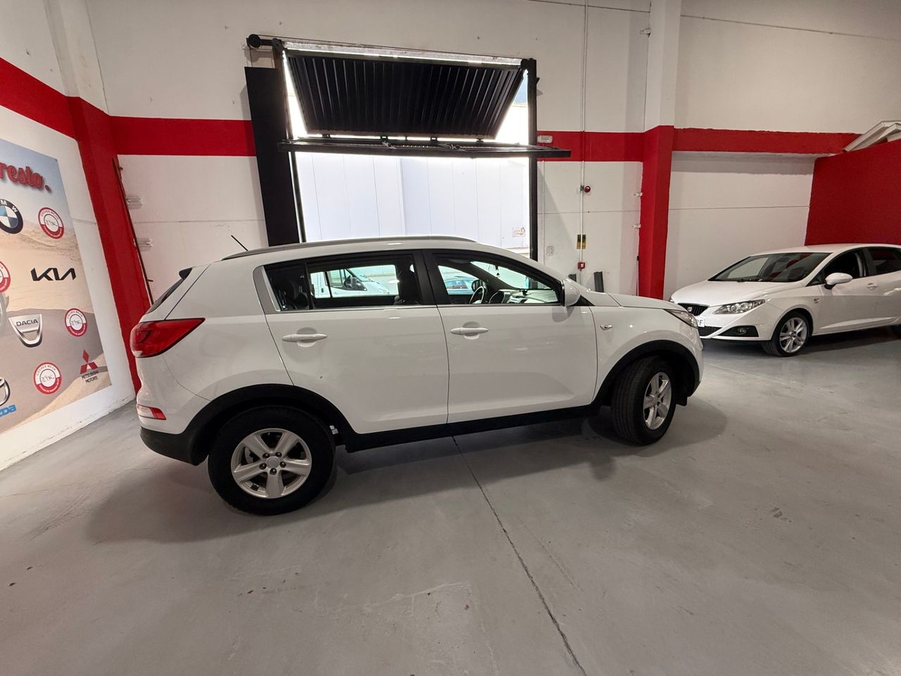 Kia Sportage 1.6 GDi 135 CV Basic 4x2 KIA SPORTAGE 1.6 GDI 135 CV 4X2 - Foto 6
