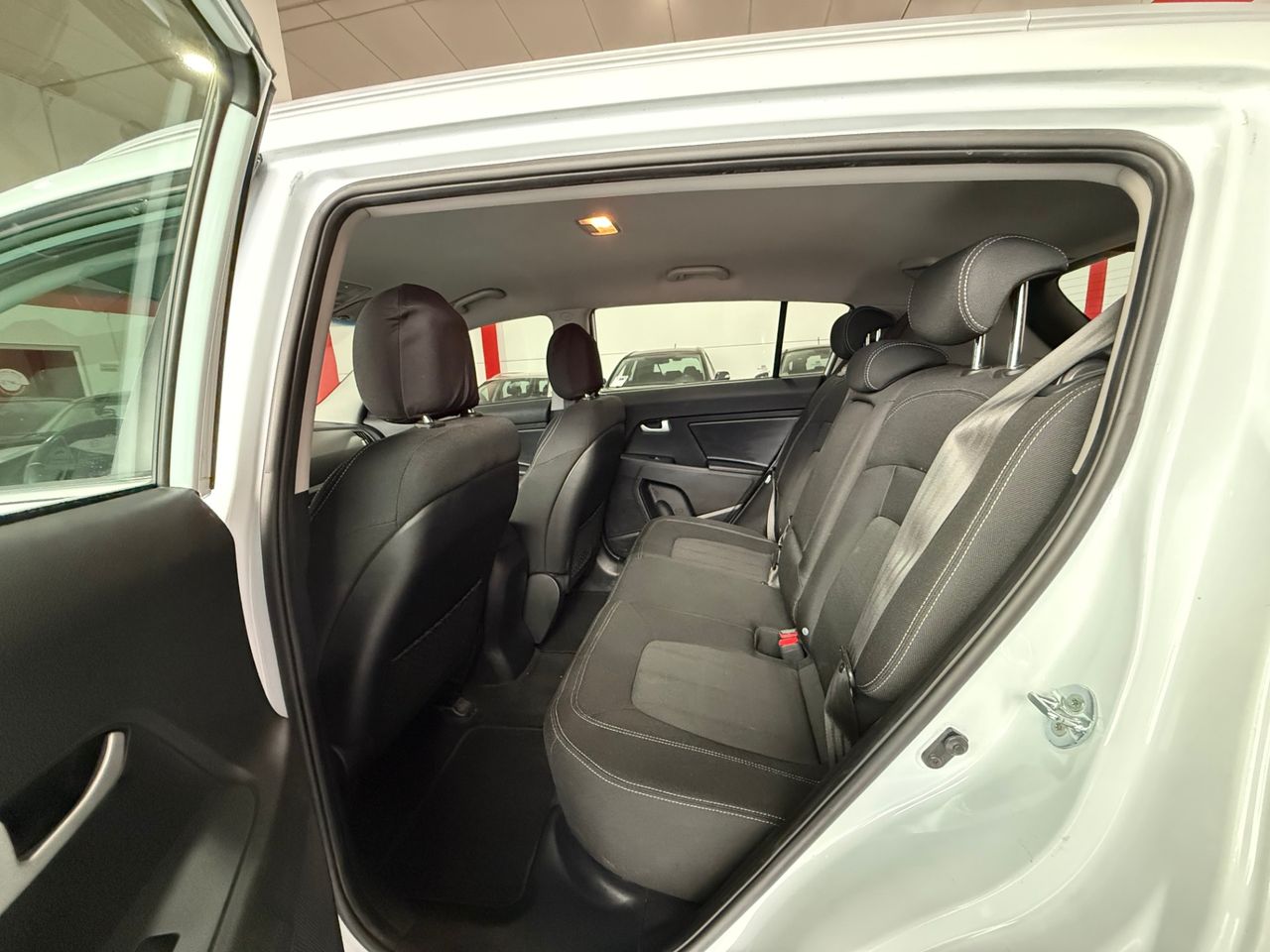 Kia Sportage 1.6 GDi 135 CV Basic 4x2 KIA SPORTAGE 1.6 GDI 135 CV 4X2 - Foto 11