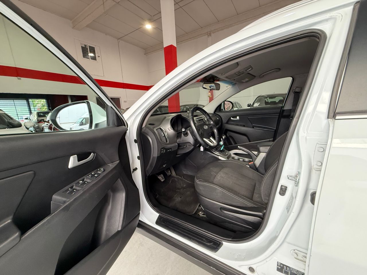 Kia Sportage 1.6 GDi 135 CV Basic 4x2 KIA SPORTAGE 1.6 GDI 135 CV 4X2 - Foto 10