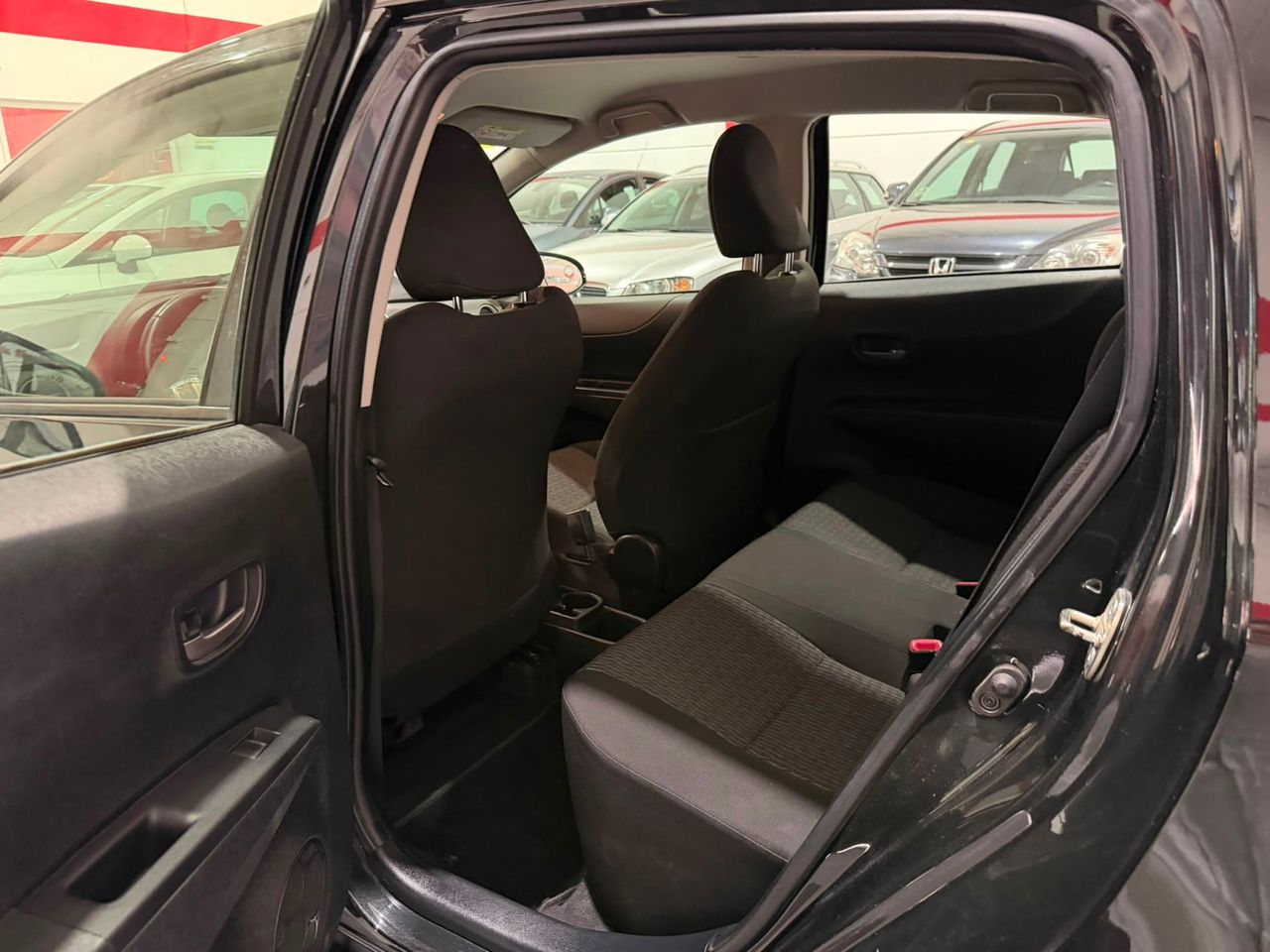 Toyota Yaris 5p 100 Active - Foto 12