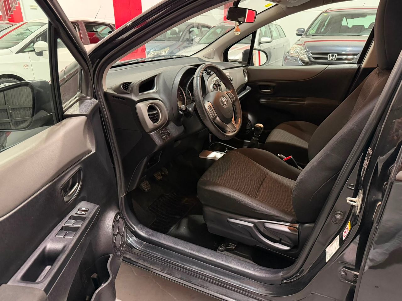 Toyota Yaris 5p 100 Active - Foto 11