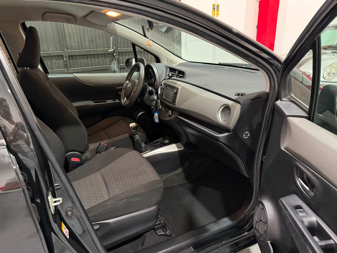 Toyota Yaris 5p 100 Active - Foto 10