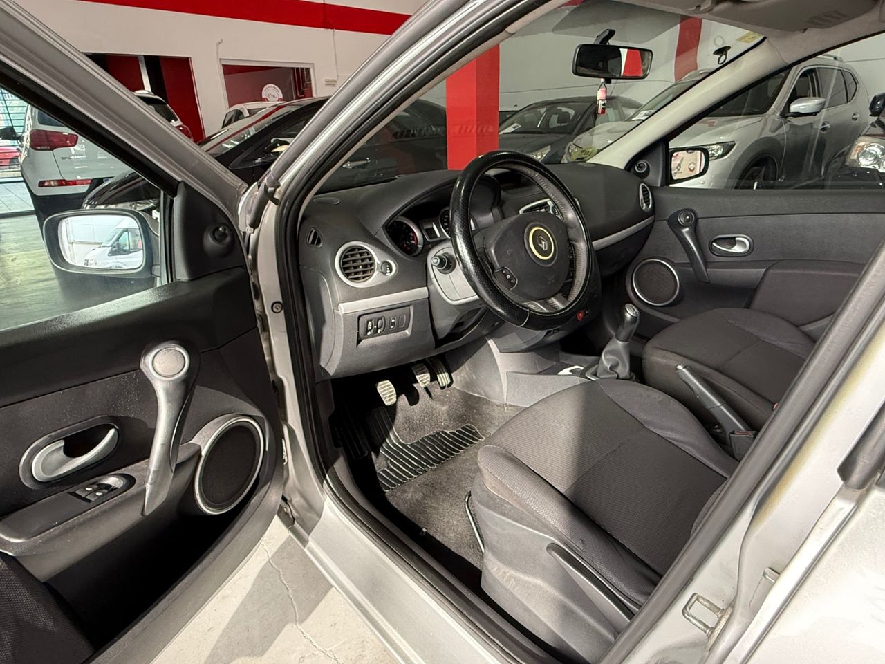 Renault Clio Clio 5p 1.5 dCi 85/86 CV eco2 RENAULT CLIO 1.5 DCI 86 CV ECO2 - Foto 10