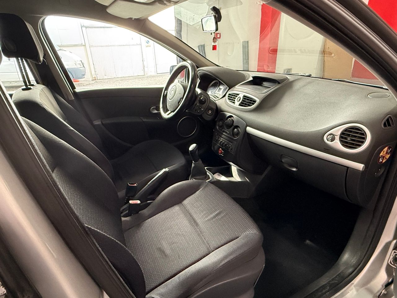Renault Clio Clio 5p 1.5 dCi 85/86 CV eco2 RENAULT CLIO 1.5 DCI 86 CV ECO2 - Foto 14