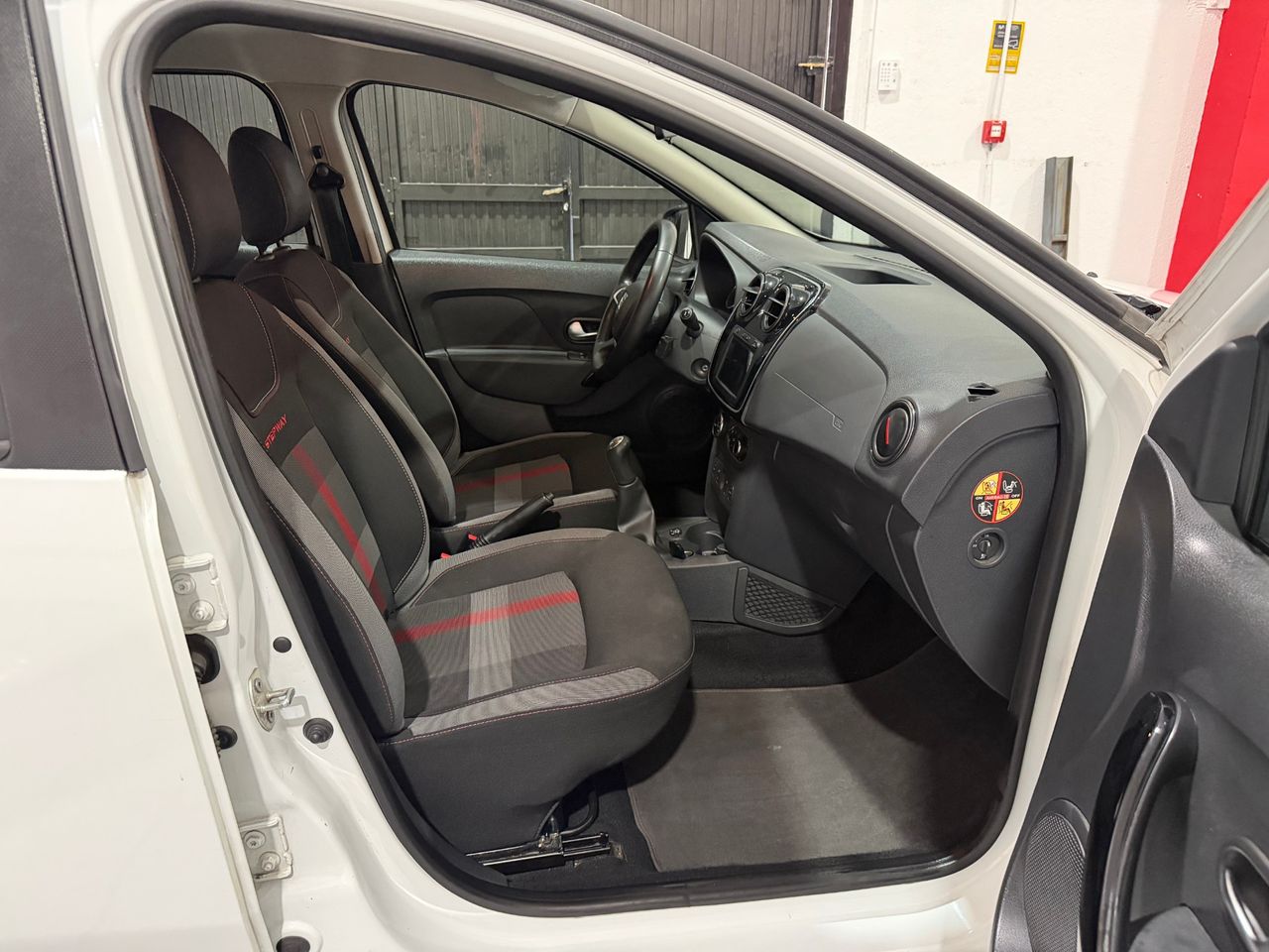 Dacia Sandero Stepway TCE 66 kW - Foto 10