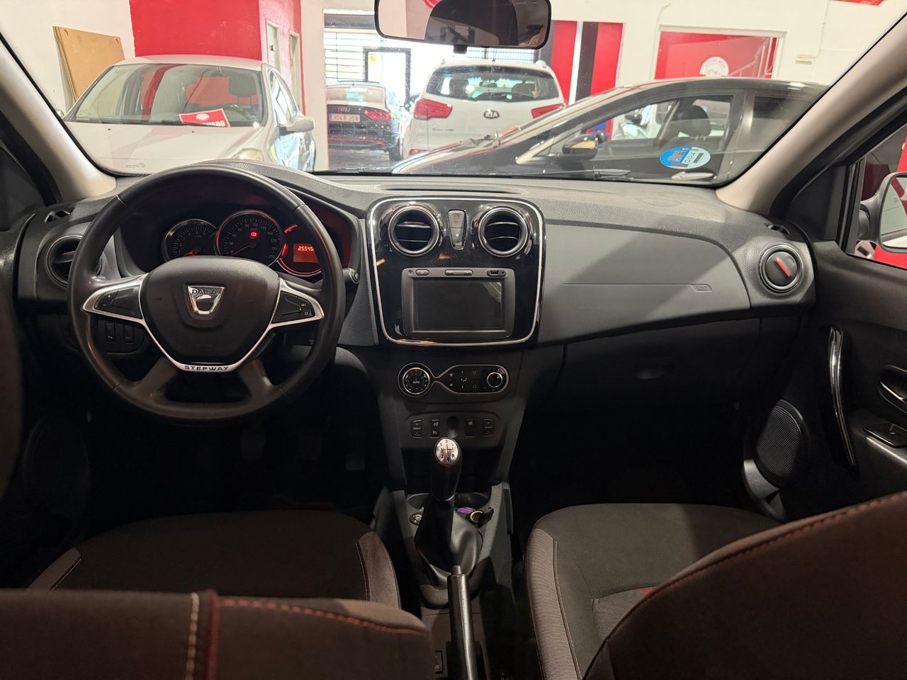 Dacia Sandero Stepway TCE 66 kW - Foto 13
