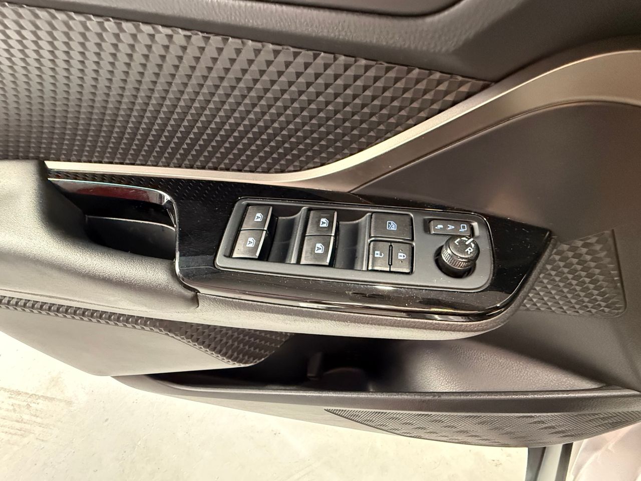 Toyota C-HR 125H Advance Plus Toyota C-HR 1.8 125H Advance Pack Plus Hybrid 2019 | Etiqueta ECO | - Foto 29