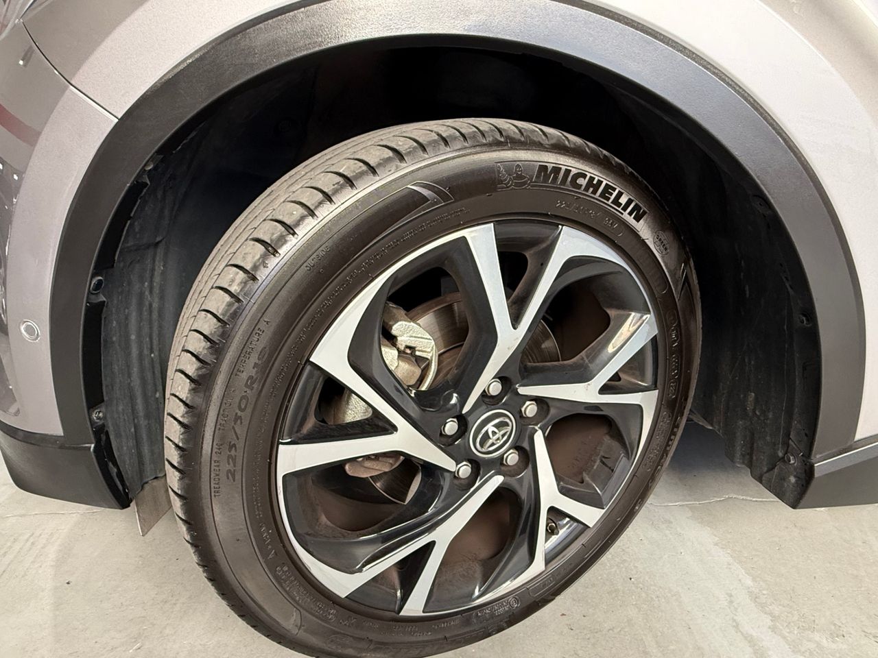 Toyota C-HR 125H Advance Plus Toyota C-HR 1.8 125H Advance Pack Plus Hybrid 2019 | Etiqueta ECO | - Foto 4