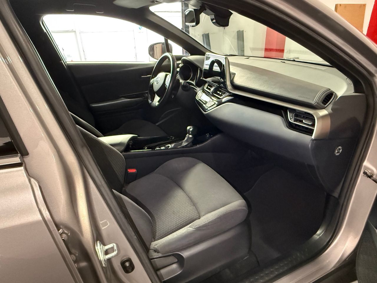 Toyota C-HR 125H Advance Plus Toyota C-HR 1.8 125H Advance Pack Plus Hybrid 2019 | Etiqueta ECO | - Foto 20