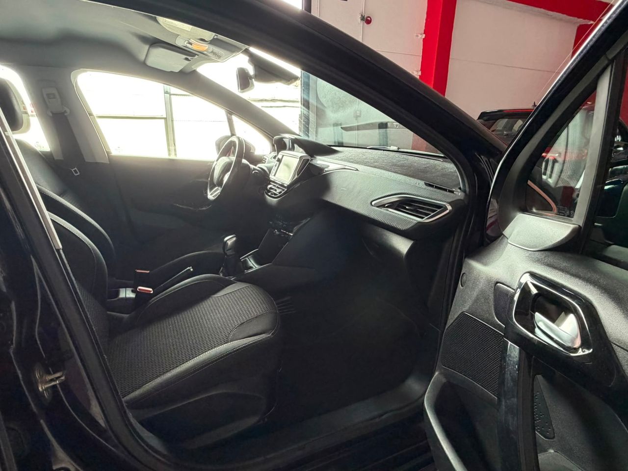 Peugeot 208 3p Style 1.6 BlueHDi 100 S&S - Foto 13