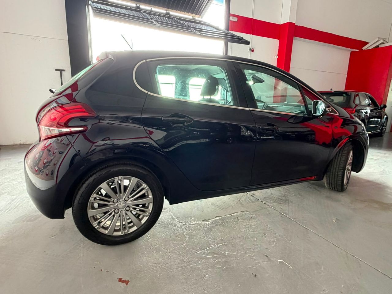 Peugeot 208 3p Style 1.6 BlueHDi 100 S&S - Foto 10