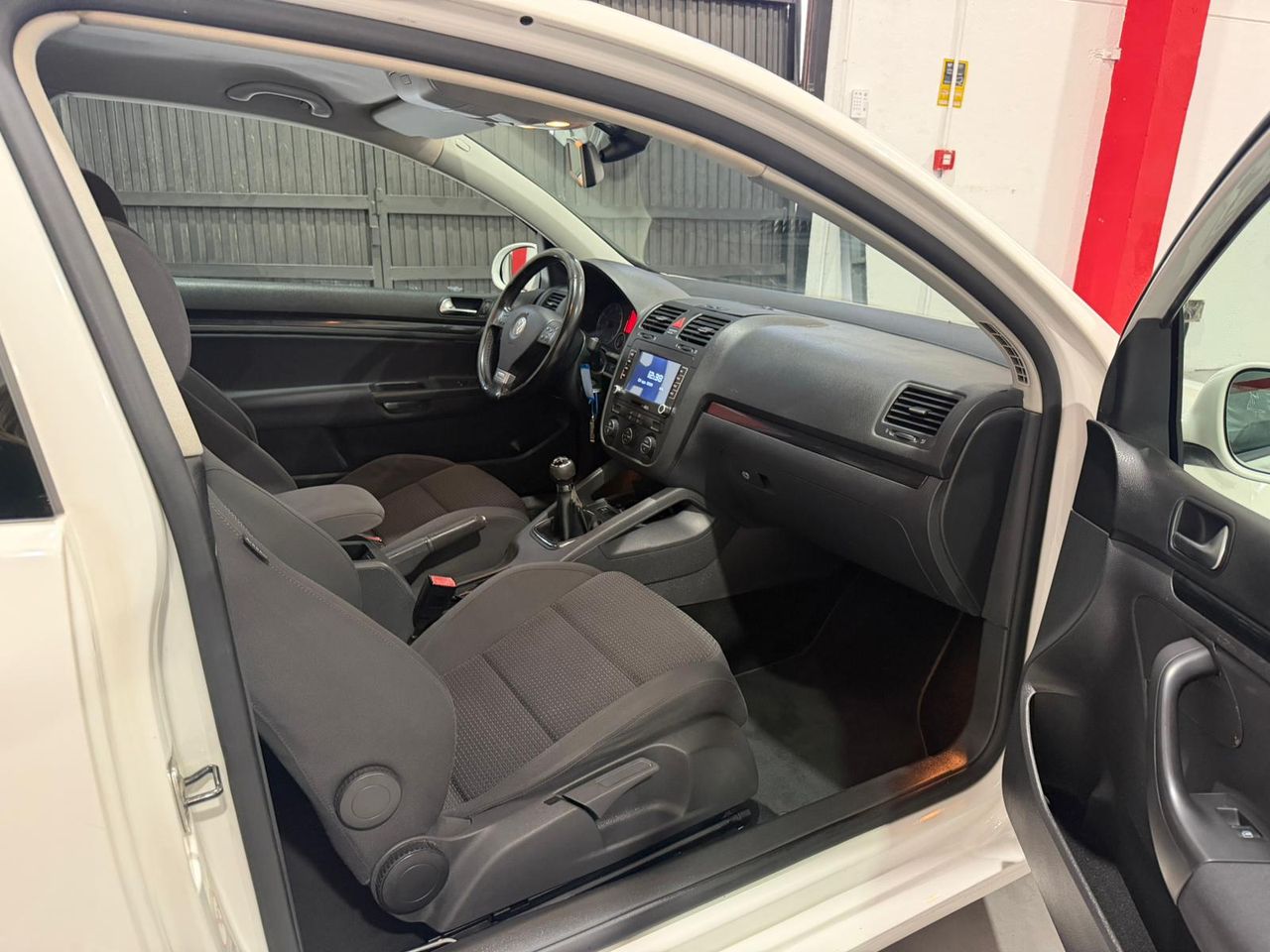 Volkswagen Golf 3p Sport 1.4 TSI 122 CV Volkswagen Golf V 1.4 TSI GT Sport de 122 CV, gasolina - Foto 8