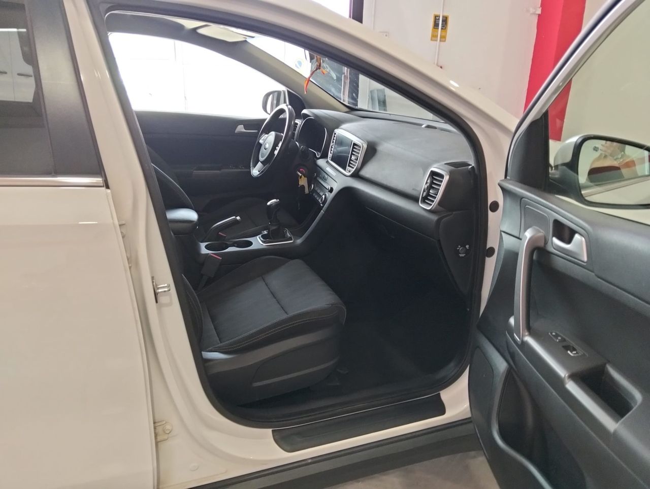 Kia Sportage 1.6 CRDi Concept 85 kW Kia Sportage 1.6 CRDi Concept 115 CV 4x2 | SUV diésel familiar en Coches Mejía - Foto 15