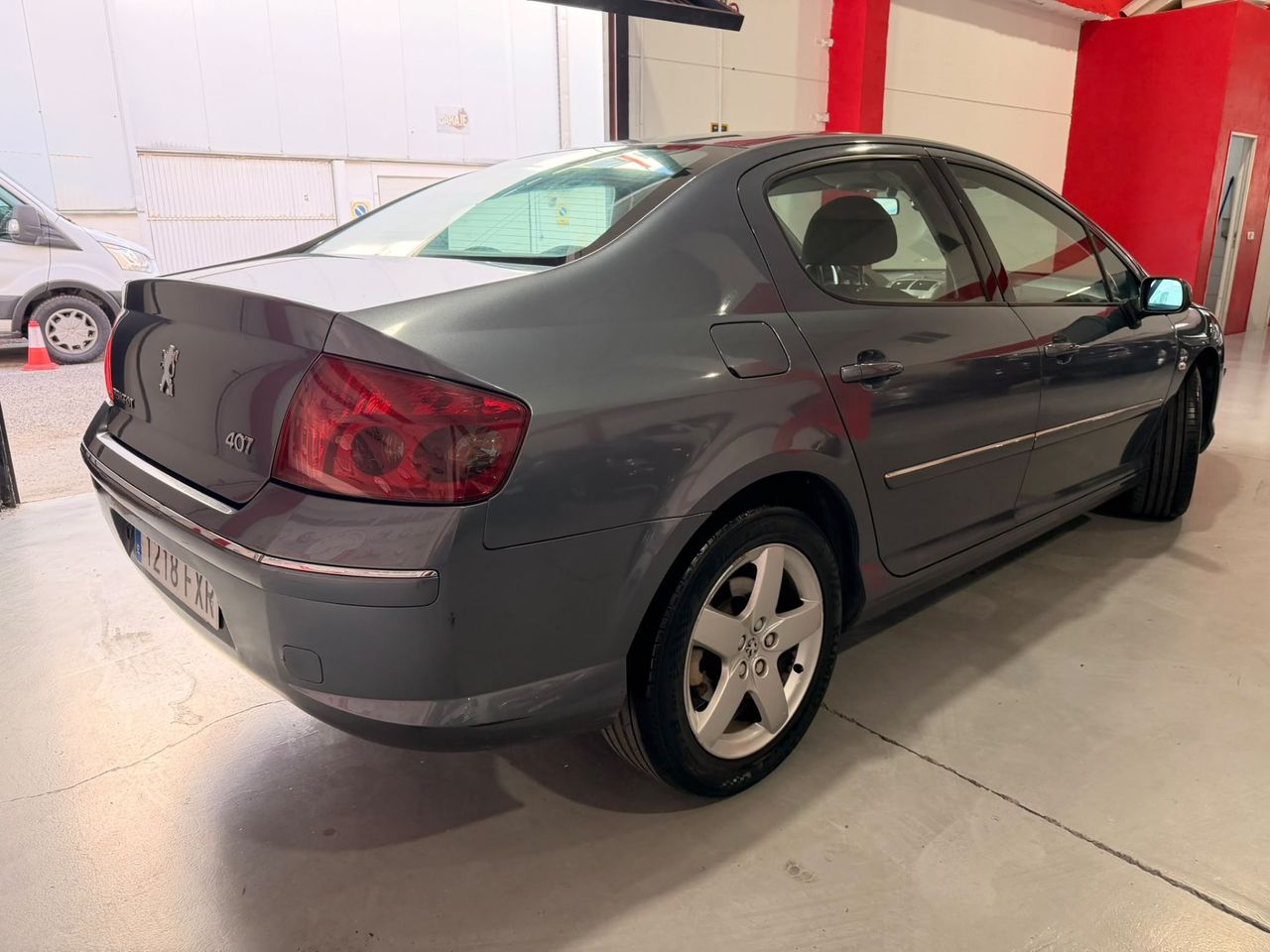 Peugeot 407 Sport 2.0 Peugeot 407 2.0 16V gasolina de 140 CV, berlina amplia - Foto 4