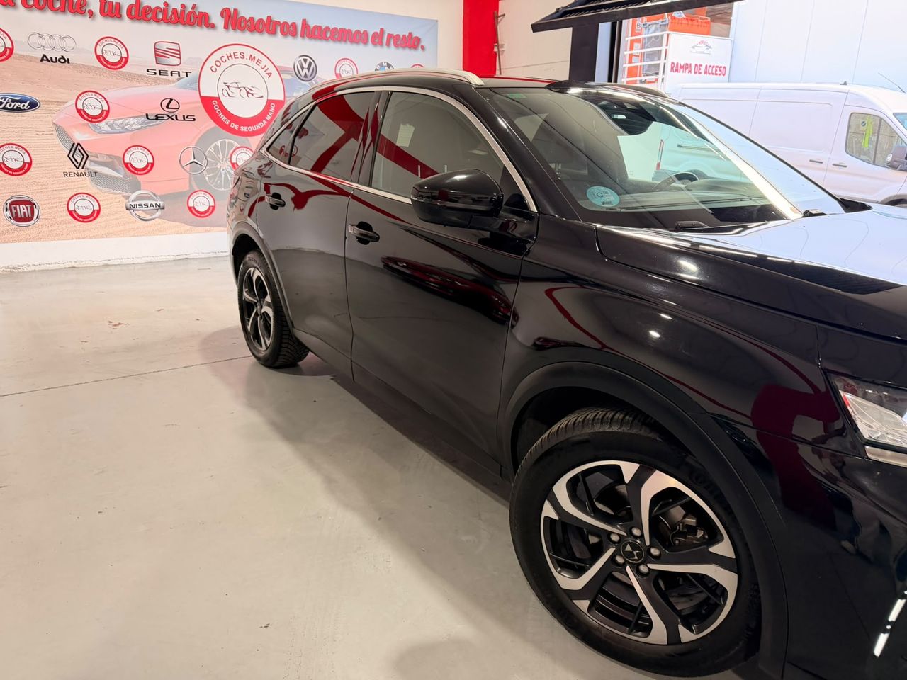 DS DS 7 Crossback BlueHDi 130 Be Chic DS 7 Crossback BlueHDi 130 Be Chic, SUV diésel elegante, - Foto 4