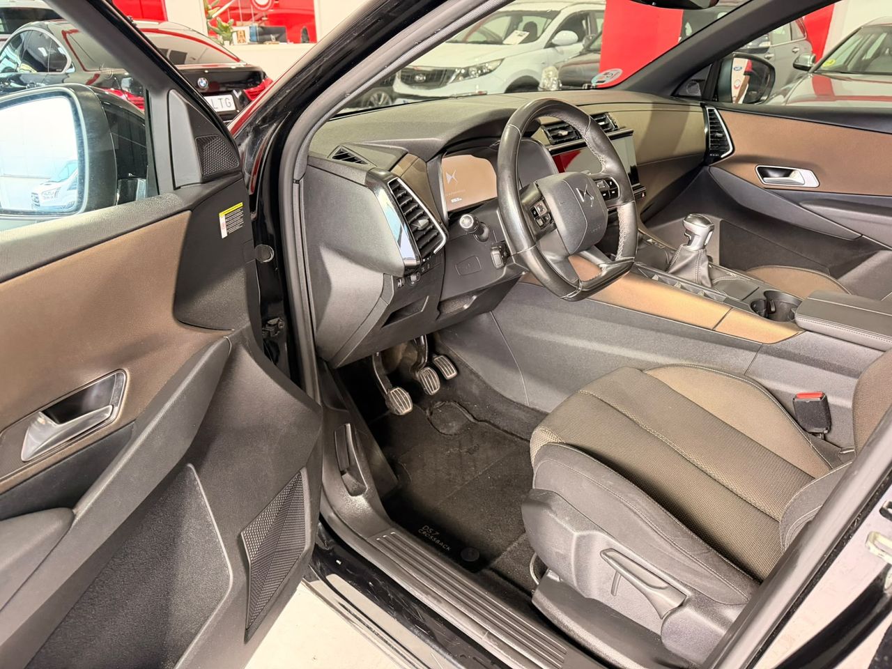 DS DS 7 Crossback BlueHDi 130 Be Chic DS 7 Crossback BlueHDi 130 Be Chic, SUV diésel elegante, - Foto 17