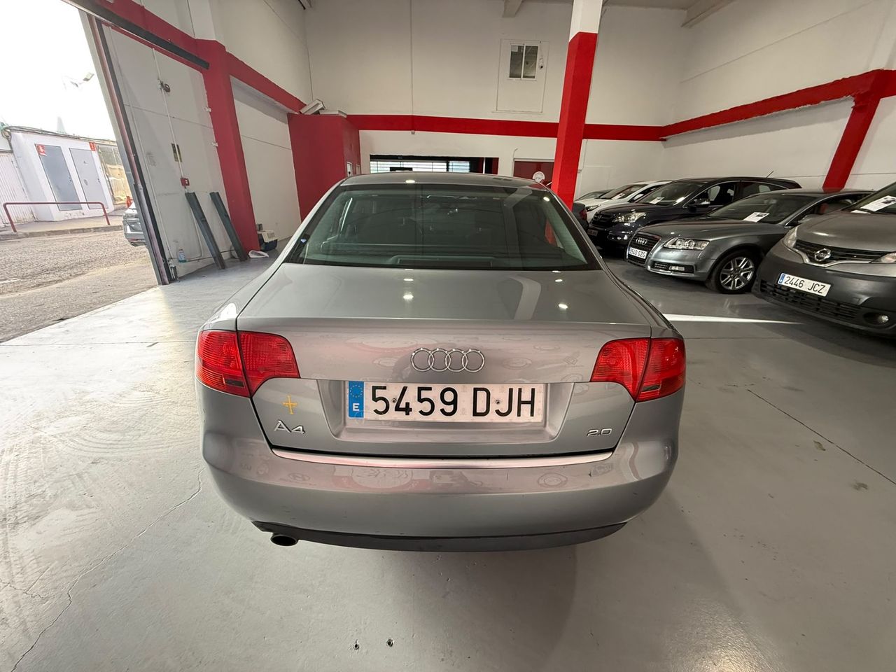 Audi A4 2.0 Audi A4 2.0 gasolina 130 CV - Foto 8