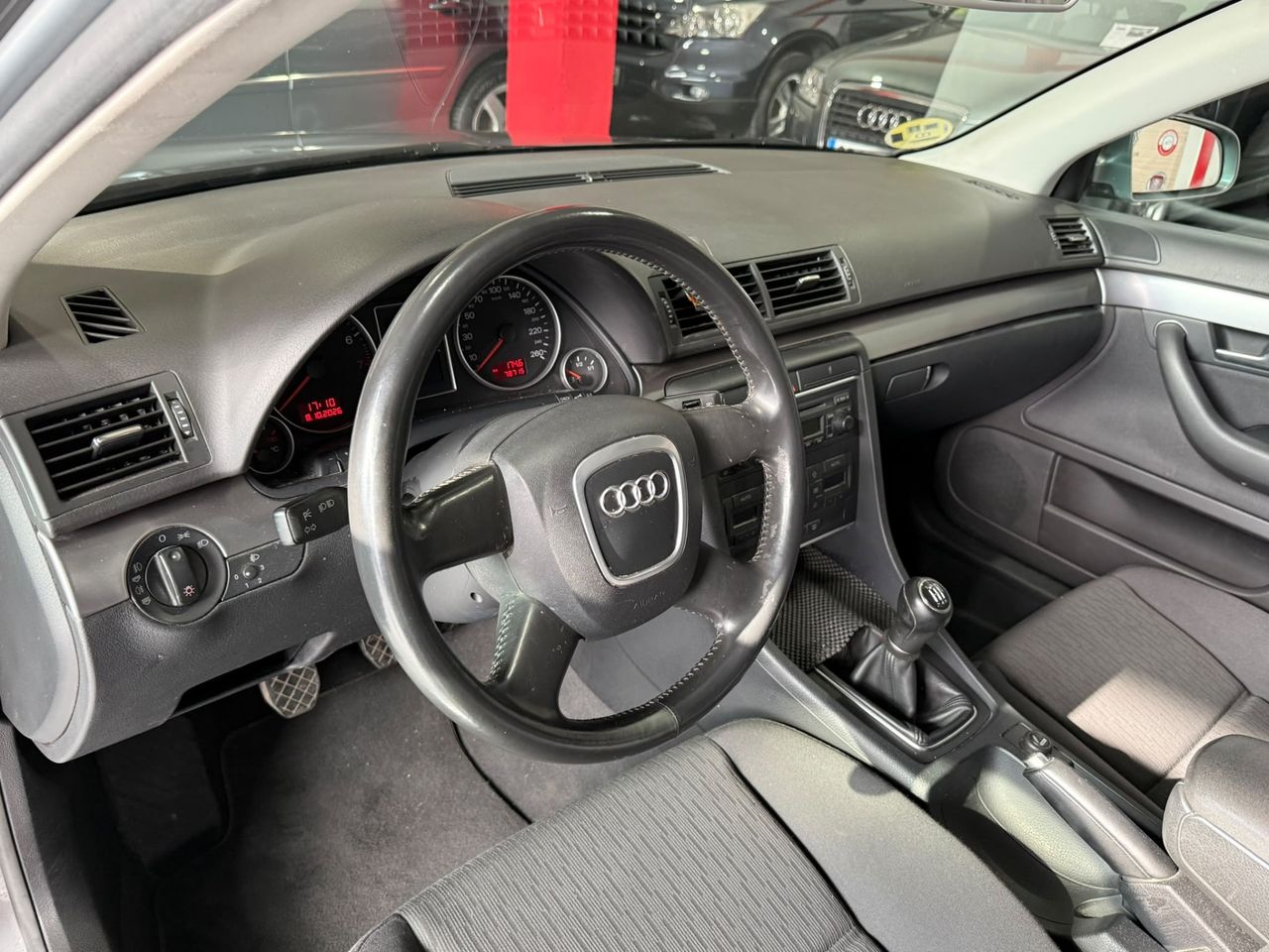 Audi A4 2.0 Audi A4 2.0 gasolina 130 CV - Foto 10