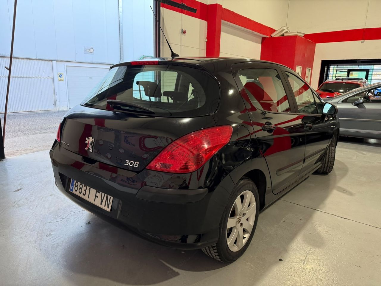 Peugeot 308 5p Premium 1.6 HDi 110 CV FAP Peugeot 308 1.6 HDi 110 FAP Premium - Foto 6